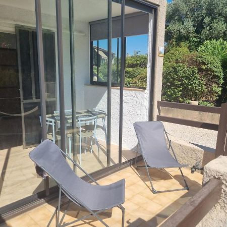 Studio 2 Adultes 2 Enfants Sanary Sur Mer A 800M De La Mer Exterior photo